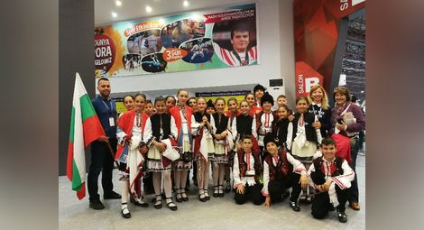 „Русчуклийче“ обра овациите на грандиозен  фолклорен фестивал в турския град Измит