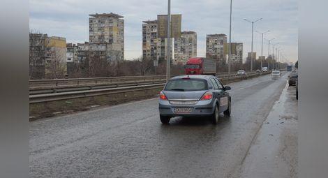 Тръгва проектирането на пешеходен надлез на „България“