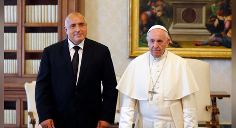 Папа Франциск включва България в Балканска обиколка