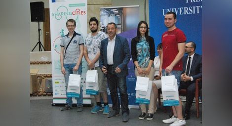 Отборът на Русенския университет е големият победител в хакатона „Цифровият град и Аз“
