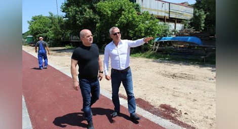 Пламен Стоилов: Мащабната реконструкция на улици и тротоари в целия град се случва за пръв път  от десетилетия