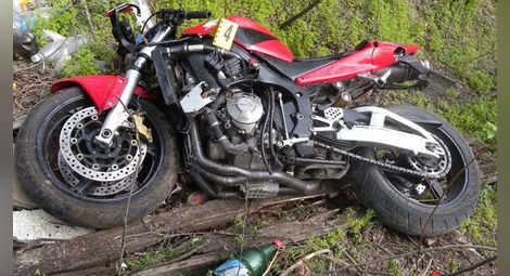 Загиналият моторист изгубил управлението на Мойсев баир