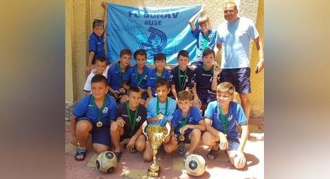 Дунавски деца първи на турнир в Несебър