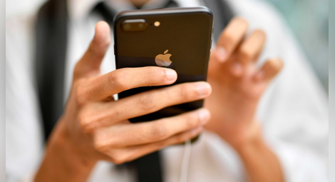 Apple засилва криптирането, за да спре полицейските пробиви в iPhone