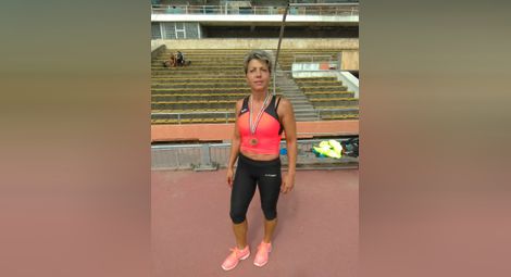Злато за Атанаска Ангелова с нов национален рекорд