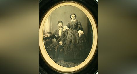 Стефан Атанасов Камбуров със съпругата си Тодора Константинова Камбурова