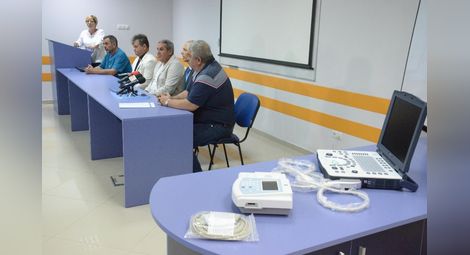 Ротарианци дариха модерна апаратура за профилактика срещу инсулт на болница „Канев“