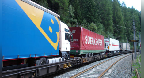Влак с тирове ще облекчи трафика между България и Румъния