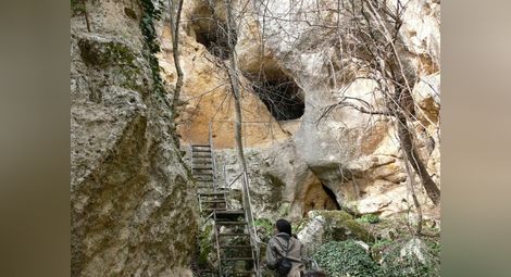 Пещерняци откриха обителта на патриарх Йоаким I в Ивановските скални църкви