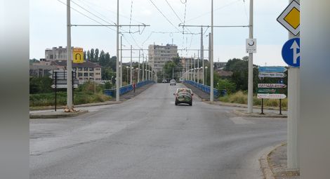 8,7 милиона лева идват за ремонта на „Трети март“ и Сарайския мост