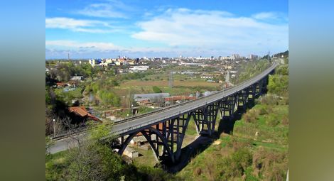 Влиза ли Дъговият мост в списъка за ремонти на министър Нанков?