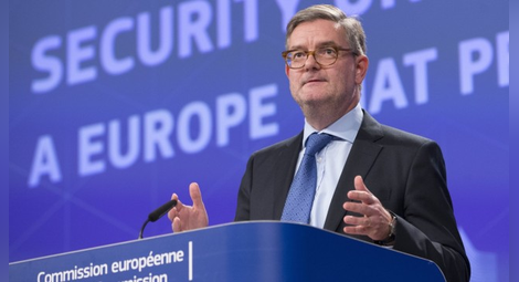 ЕС ще глобява социалните мрежи за екстремистко съдържание