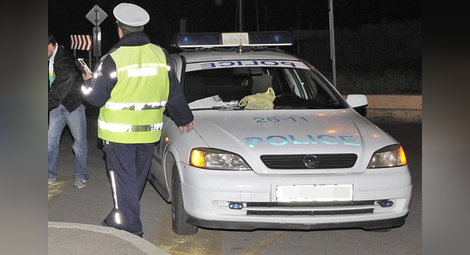 Куриоз в Пловдив: Арестуваха двама пияни зад волана на една и съща кола