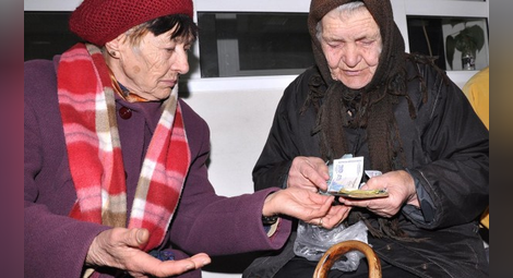 Богатите български пенсионери! В София бабите взимат над €200