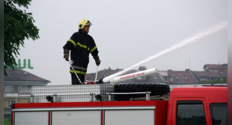 МВР спешно търси 79 пожарникари за 20 области в страната