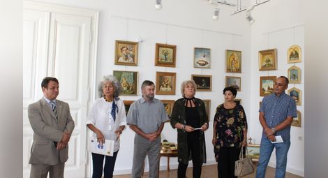 Румънски художници подредиха изложба за Независимостта на България