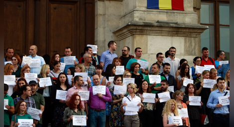 Румънски магистрати на протест срещу намесата в работата им