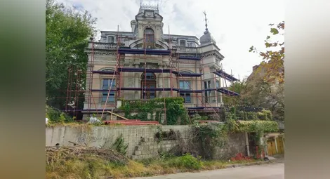 Започна реставрацията на приказната Виенска къща на „Придунавски“