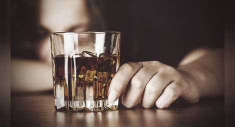 Гастроентеролог: Алкохолът има и благоприятно влияние върху човека