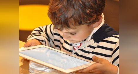 Страсбург налага на социалните мрежи по-строги правила за защита на децата