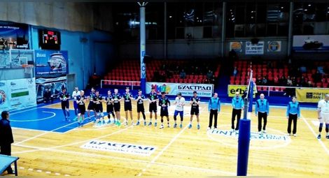 Волейболистите на „Дунав“ трети на приятелски турнир във Варна