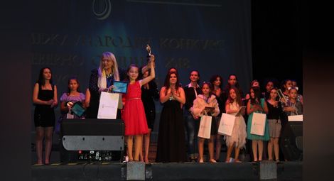 14-годишната Кристина Тодорова с Гран при на „Северно сияние“