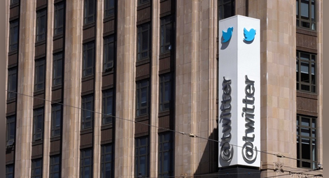 Туитър разкри 10 млн. туита с дезинформация