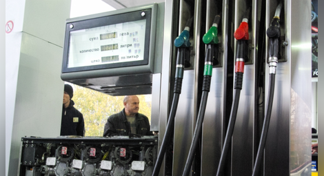 КЗК започва проверки на цените на бензиностанциите