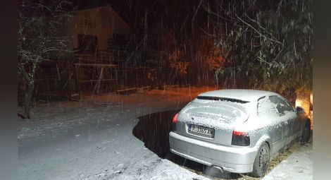29 машини посрещнаха първия  сняг по пътищата в Русенско