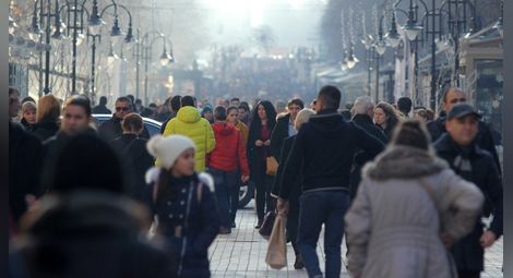 Евростат: Половината българи не могат да се справят с неочаквани разходи
