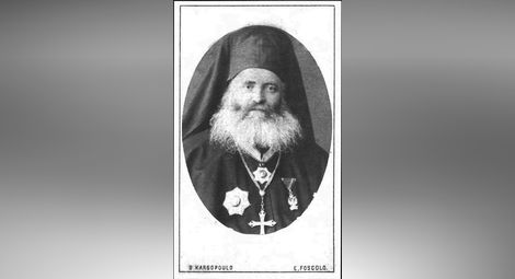 Епископ Нил Изворов ок. 1895 г. в Цариград след завръщането си към източноправославната църква. Фото Васил Каргопуло.