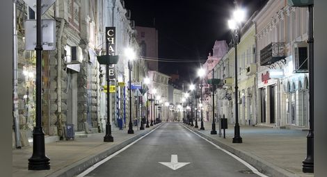 Централните улици с ново LED осветление след 8 месеца