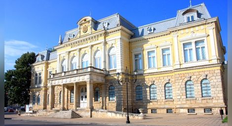 Музеят и галерията изпревариха национални институции за министерско финансиране