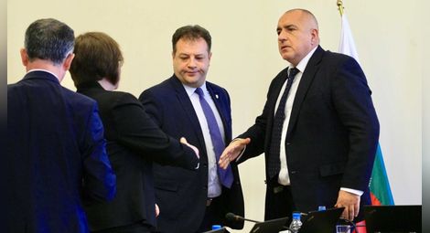 Борисов изиска от общините да кажат кои пътища да нямат винетка