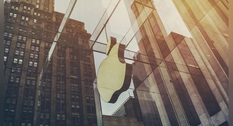 БТК с жалба срещу Apple в КЗК