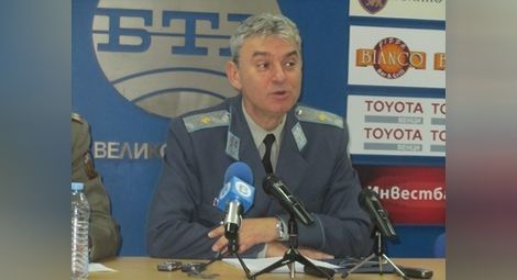 Началникът на НВУ "Васил Левски": Нападнатите с брадва курсанти са проявили разум