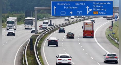 Германия въвежда ограничение от 130 км/ч по магистралите си от 2023 година