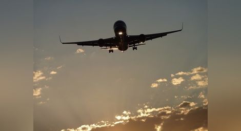 Самолети на "Боинг" са уязвими от мобилните телефони на пътниците