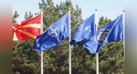 12 американски конгресмени поискаха Македония да бъде приета в НАТО
