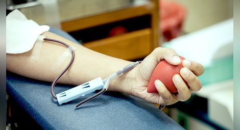 Търсят се кръводарители за мъжа със 70% изгаряния в УМБАЛ „Медика“