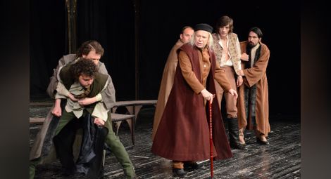 Забравени понятия за чест, дълг и любов  събужда театралната премиера „Майстори“