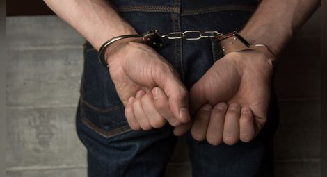 Русенец задържан в Севлиево за телефонна измама за 30 000 лева