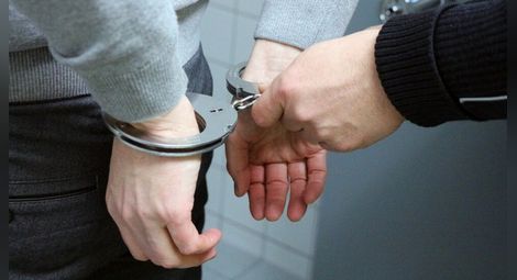 Четирима арестувани за пране на пари в акция на антимафиоти от Русе и Разград