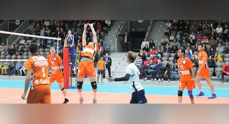 „Дунав“ само с шестима волейболисти преди новия сезон в Суперлигата