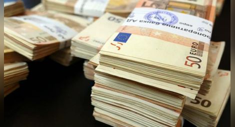 Около половин милиард евро дялов капитал е изтекъл от България през първото полугодие