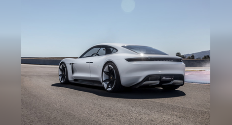 Porsche Taycan вече е факт в света на електромобилите