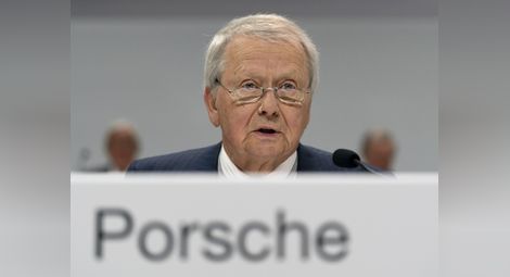 Волфганг Порше не изключва влизането на VW в “Тесла”
