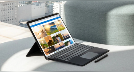Microsoft представи бъдещето на лаптопите и сгъваемите телефони