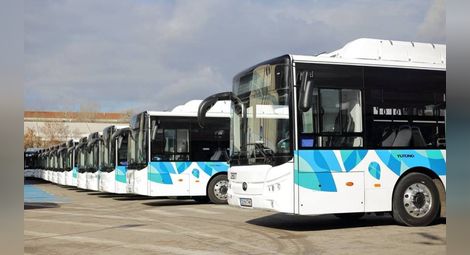 35 тролея и автобуса на ток правят крачка за решаване на два проблема в Русе