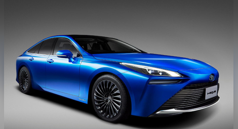 Вълнуващ и еко: Toyota показа новия си водороден седан